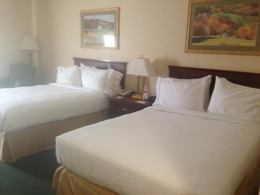 Holiday Inn Express Mount Pleasant- Scottdale, An Ihg Hotel Pokoj fotografie