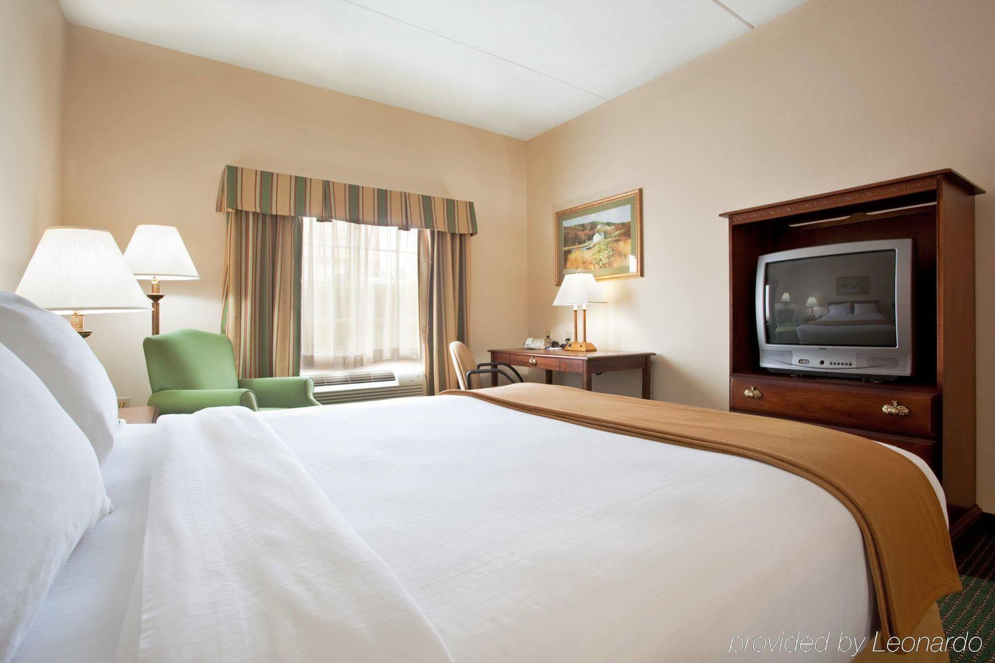 Holiday Inn Express Mount Pleasant- Scottdale, An Ihg Hotel Exteriér fotografie